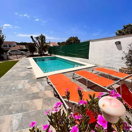 Canaleta Villa